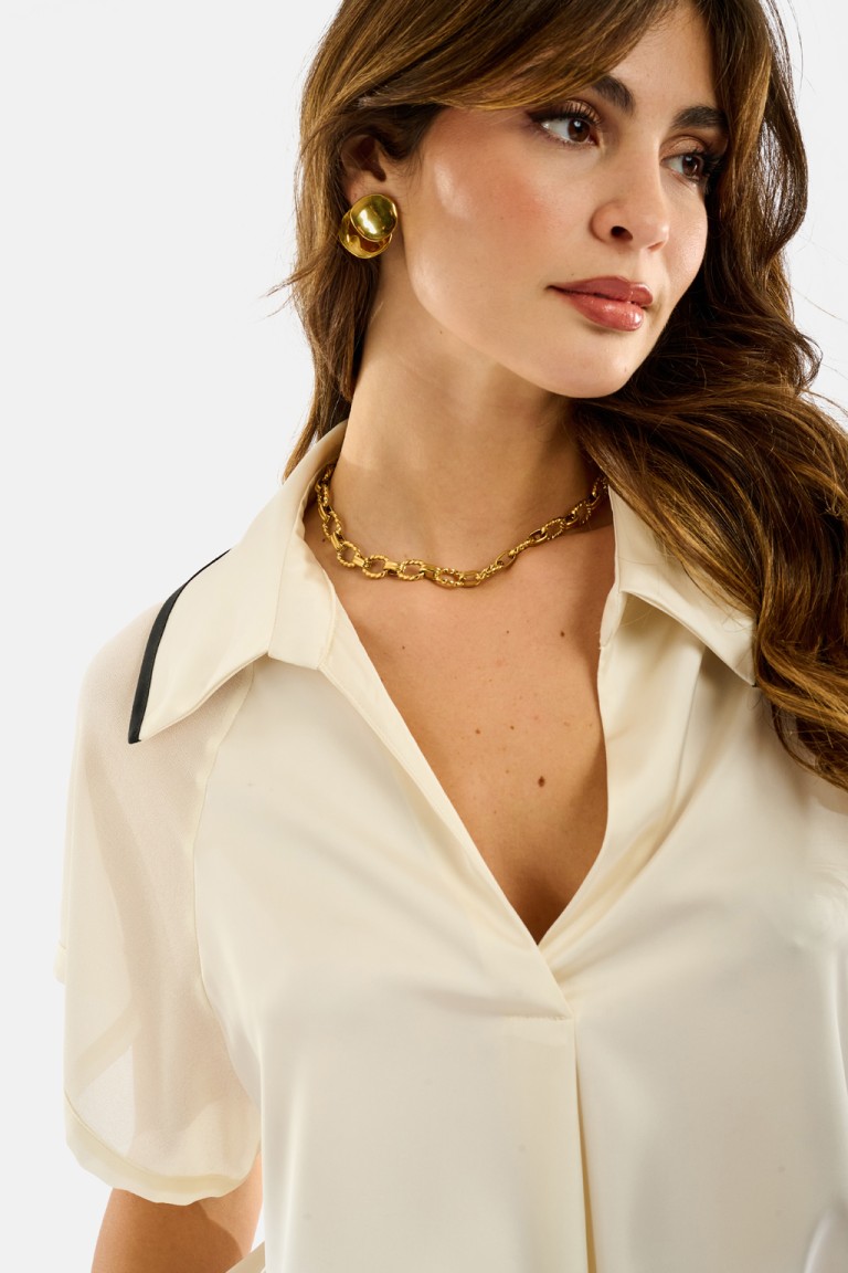 Blusa bimaterica dettaglio...