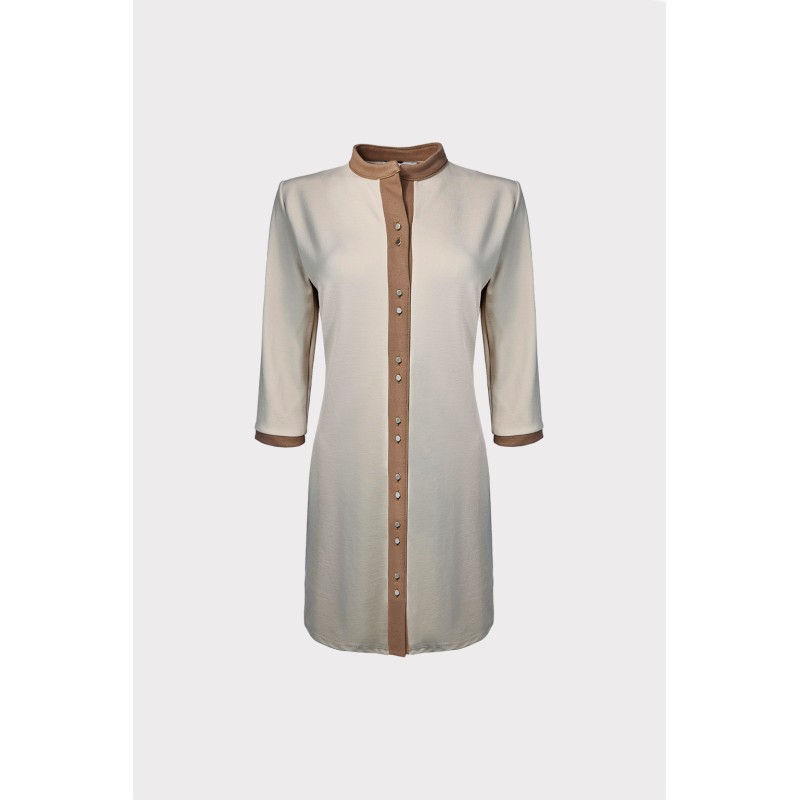 Abito con bottoncini