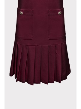 Abito college con pieghe all'orlo