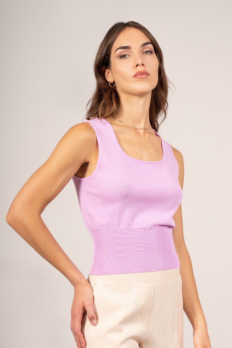 Top basic con bottoni