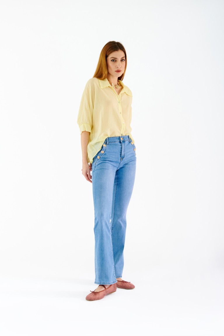 Jeans zampa bottoni decorativi