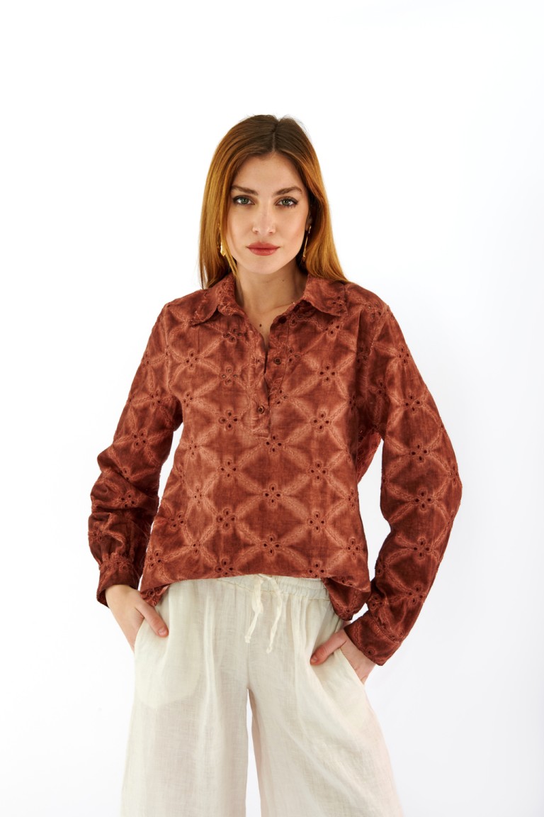 Camicia con ricami