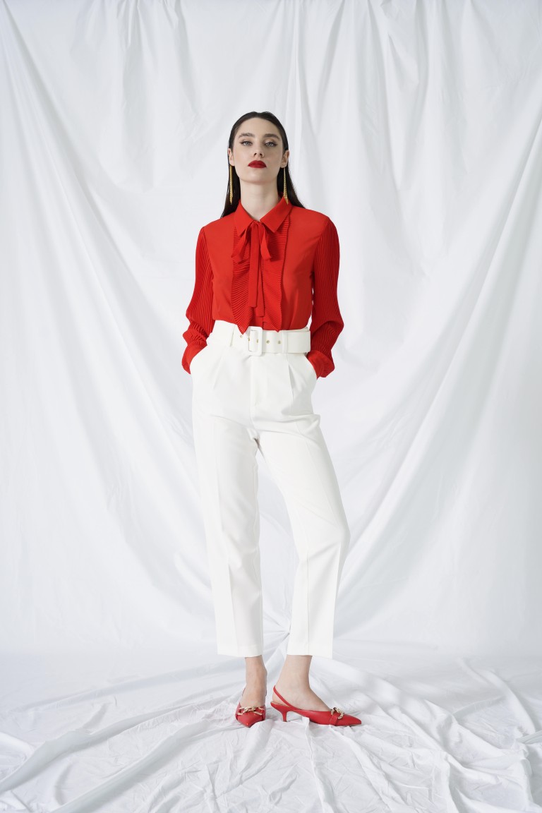 Pantalone con cintura
