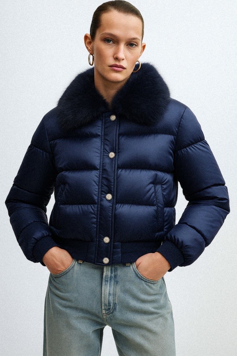 Piumino corto bottoni gioiello