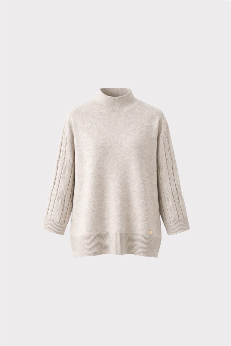 Pullover lungo collo morbido