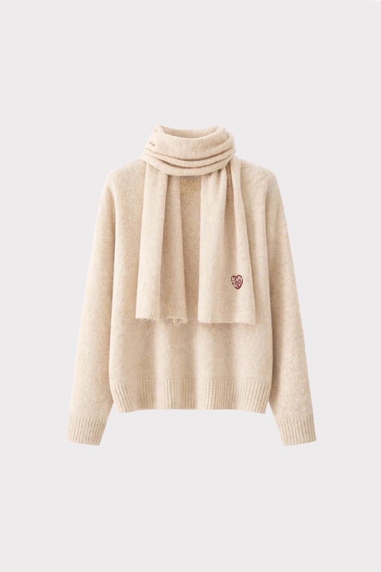 Pullover con sciarpa