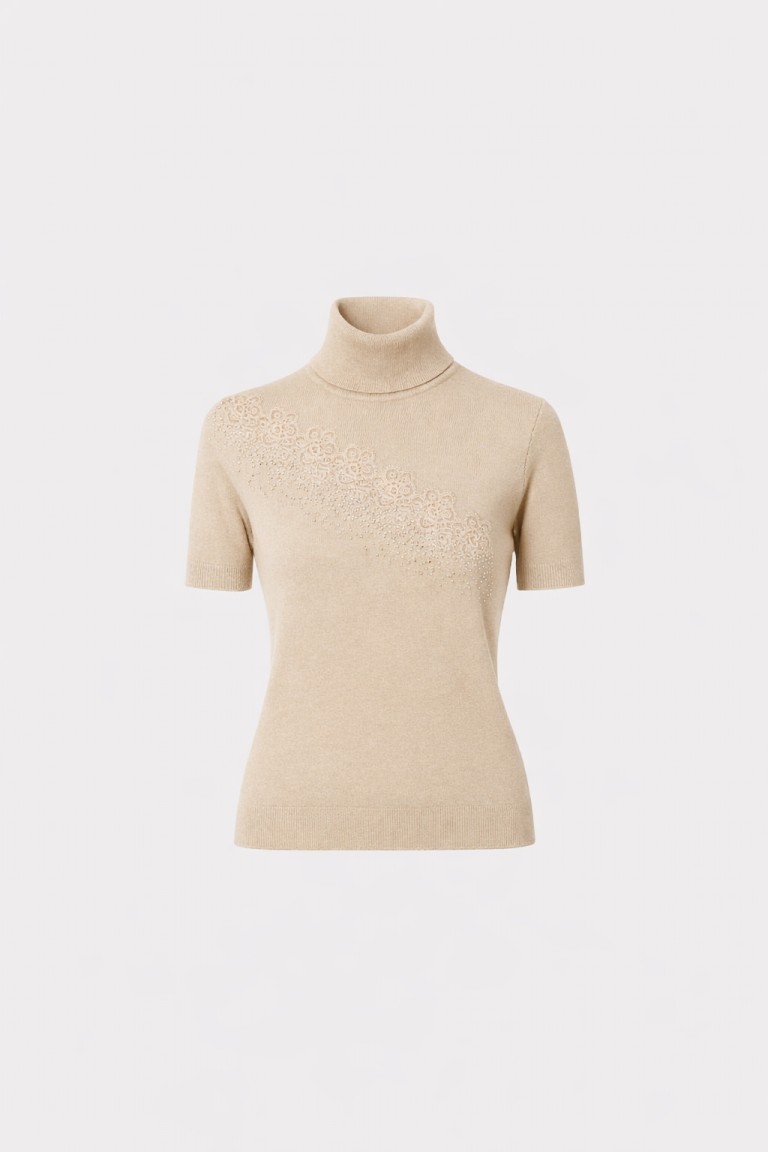 Pullover dolcevita con ricamo