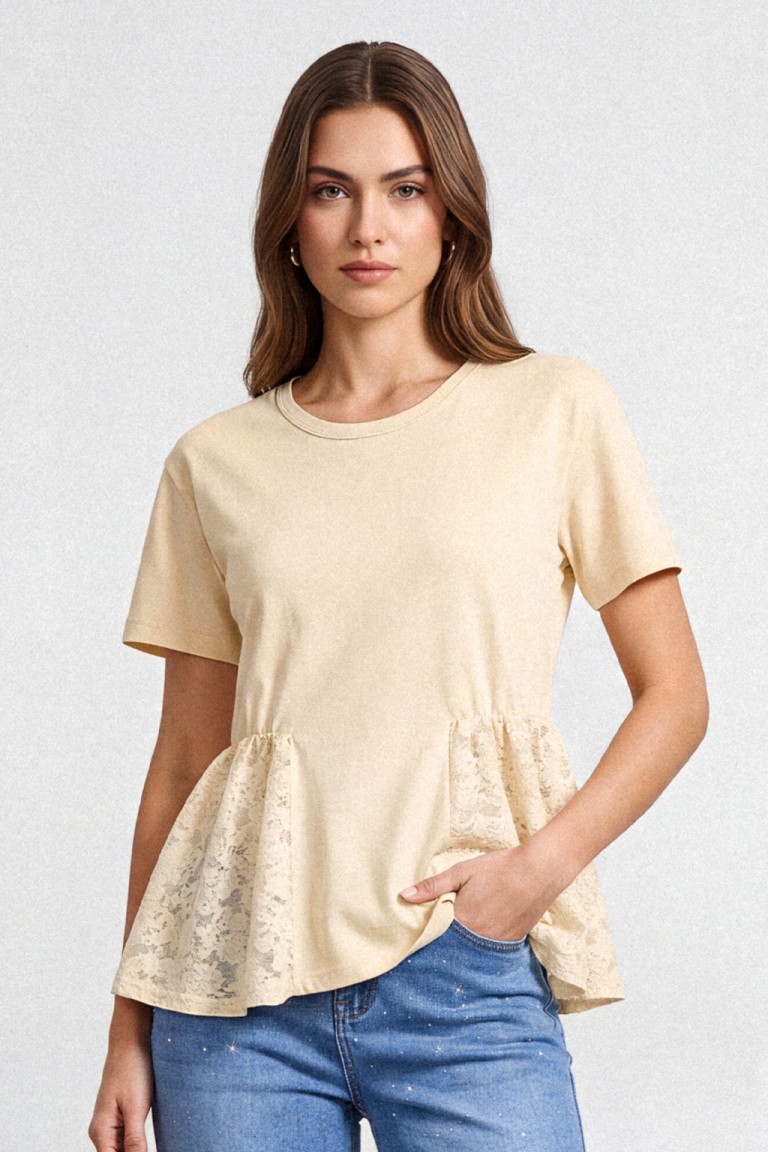 T-shirt inserti pizzo e...