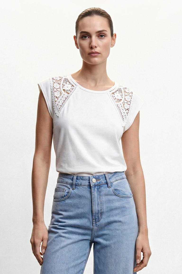T shirt dettagli pizzo
